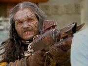 кадр из фильма Далеко во Вселенной (Farscape) - 3