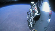 кадр из фильма Прыжок из космоса (Space Dive) - 3