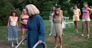 кадр из фильма На греческой улице... (The House on Sorority Row) - 2