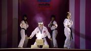кадр из фильма Пяткой в глаз (The Kick) - 1