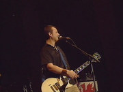 кадр из фильма Manic Street Preachers: Everything Live - 4