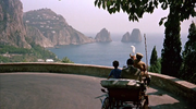 кадр из фильма Это началось в Неаполе (It Started in Naples) - 4
