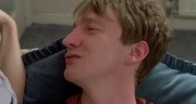 кадр из фильма Сладости жизни (Life Is Sweet) - 8