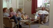 кадр из фильма Сладости жизни (Life Is Sweet) - 9