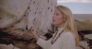 кадр из фильма Любовь нельзя купить (Can't Buy Me Love) - 2