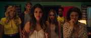 кадр из фильма Последние девушки (The Final Girls) - 17