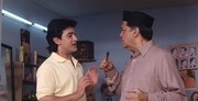 кадр из фильма Хочу жениться на дочери миллионера (Andaz Apna Apna) - 1