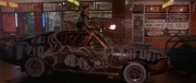 кадр из фильма Кинотюрьма будущего (Dead End Drive-In) - 1