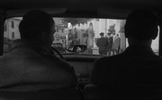 кадр из фильма Война окончена (La guerre est finie) - 1