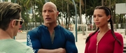 кадр из фильма Спасатели Малибу (Baywatch) - 1