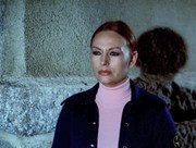 кадр из фильма Голубые глаза поломанной куклы (Los ojos azules de la muneca rota) - 1