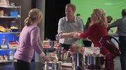 кадр из фильма Она испекла убийство: Просто десерты (Murder, She Baked: Just Desserts) - 1
