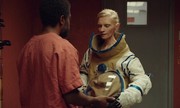 кадр из фильма Высшее общество (High Life) - 3