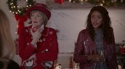 кадр из фильма Рождественские приключения любительницы обуви (A Shoe Addict's Christmas) - 1