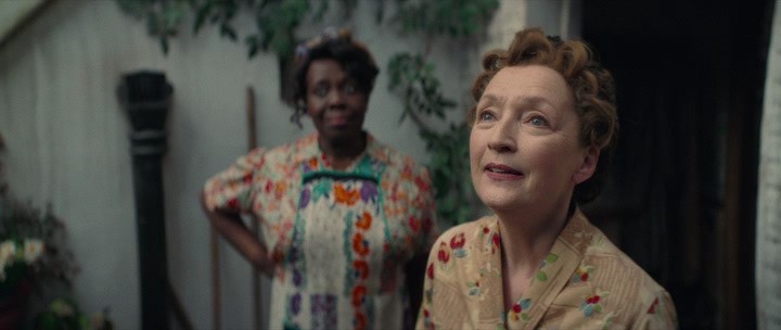 Миссис Харрис едет в Париж, Mrs. Harris Goes to Paris (2022) - Фильмы ...